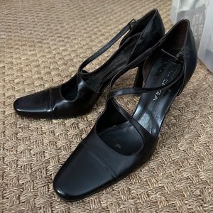 Gorgeous Via Spiga Heels  Dark Brown